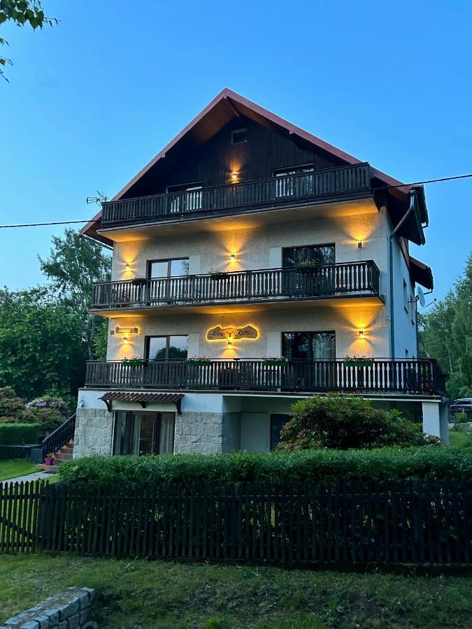 Jeleni Ruczaj Hotel คาร์ปัตซ์ ภายนอก รูปภาพ